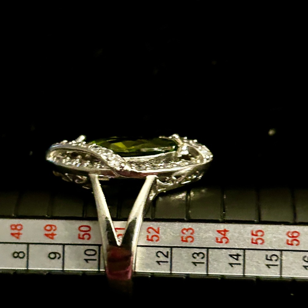 Silver 925 Ring with Peridot Gemstone and Crystal Accents size 5.75 - Picture 5 of 6